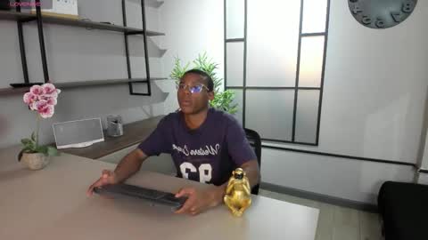 Snapshot of kenny_thompson_ chatting on 20, 2, 2026 Kenny Thompson online show from 20, 2, 2026