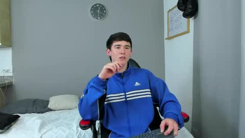 Snapshot of kent_zagann chatting on 25, 4, 2026 Santiago online show from 25, 4, 2026