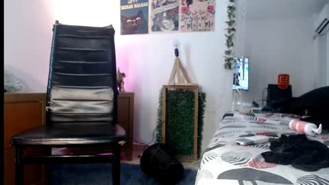 Snapshot of kenya_agux chatting on 31, 12, 2024 CHOQUITO online show from 31, 12, 2024