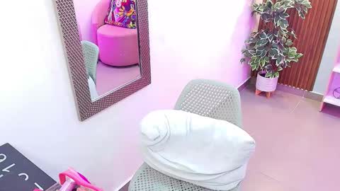 Snapshot of kenya_buhle chatting on 28, 10, 2025 Kenya Buhle online show from 28, 10, 2025