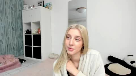 Kenzie online show from 15, 5, 2026