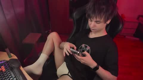 Looking for a moderator I PVT IS OPEN online show from 11, 2, 2026