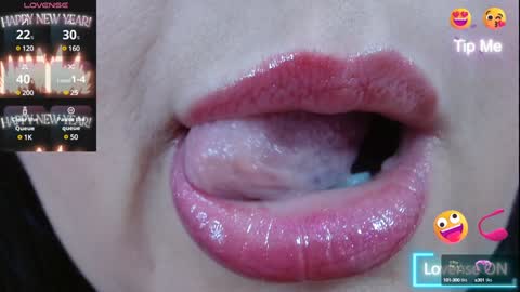 K E R L Y online show from 7, 1, 2025