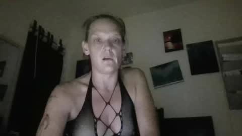 Snapshot of keroseneangel chatting on 12, 7, 2026 KeroseneAngel online show from 12, 7, 2026