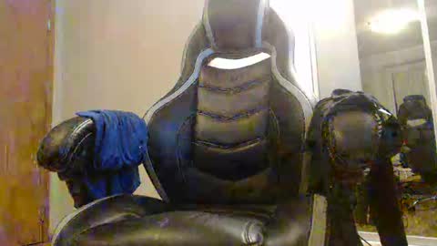 Snapshot of kert19 chatting on 12, 2, 2025 KerKER online show from 12, 2, 2025