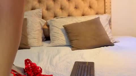 Snapshot of keryhillson chatting on 4, 5, 2026 Kery Hillson online show from 4, 5, 2026