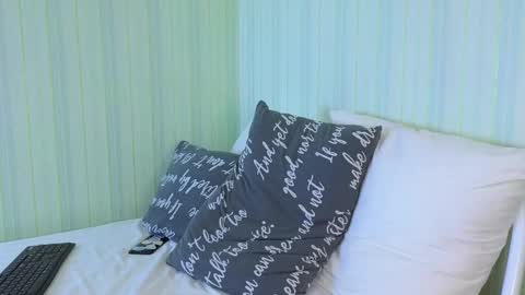 Snapshot of kettimi chatting on 9, 1, 2025 Catherine online show from 9, 1, 2025