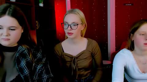 Snapshot of keuli_li chatting on 23, 2, 2026 keuli_li online show from 23, 2, 2026