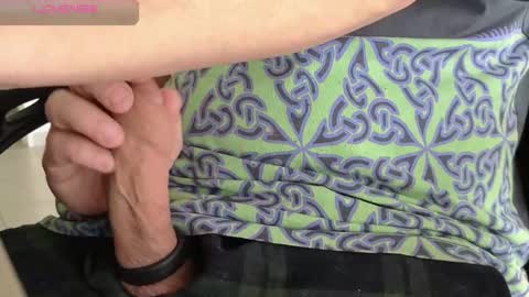 Snapshot of kev20paris chatting on 8, 3, 2026 kev20paris online show from 8, 3, 2026