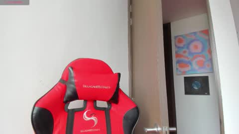 Snapshot of kevin_ahs1 chatting on 18, 3, 2026 Kevin Ahs online show from 18, 3, 2026