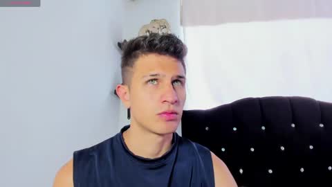 Snapshot of kevin_ahs1 chatting on 10, 4, 2026 Kevin Ahs online show from 10, 4, 2026