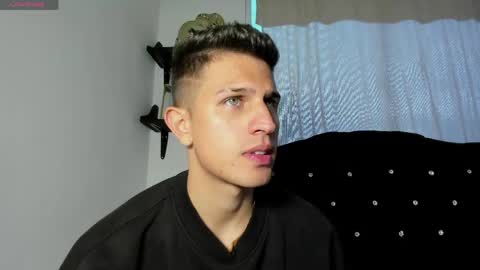 Snapshot of kevin_ahs1 chatting on 19, 4, 2026 Kevin Ahs online show from 19, 4, 2026