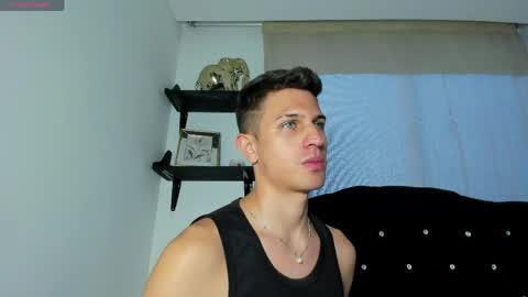 Snapshot of kevin_ahs1 chatting on 22, 4, 2026 Kevin Ahs online show from 22, 4, 2026