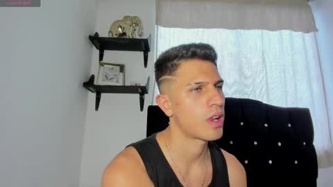 Snapshot of kevin_ahs1 chatting on 30, 4, 2026 Kevin Ahs online show from 30, 4, 2026