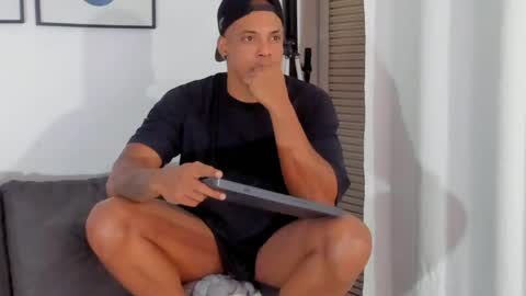 Kevin Lance online show from 14, 4, 2026