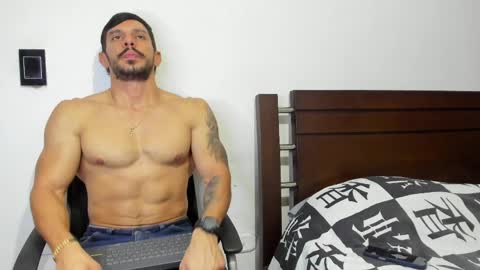 Snapshot of kevin_malone22 chatting on 1, 4, 2026 kevin_malone22 online show from 1, 4, 2026