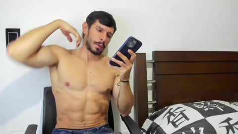 Snapshot of kevin_malone22 chatting on 13, 4, 2026 kevin_malone22 online show from 13, 4, 2026