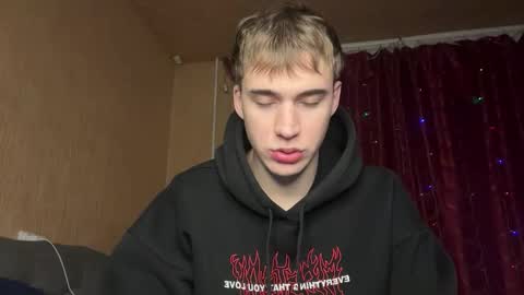 Snapshot of kevin_martin8 chatting on 17, 12, 2025 Kevin Martin online show from 17, 12, 2025