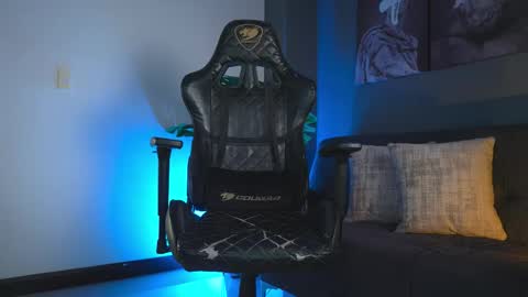 Snapshot of kevin_montoya1 chatting on 16, 11, 2025 kevin montoya online show from 16, 11, 2025