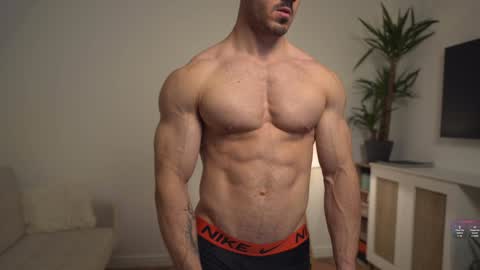 Snapshot of kevinandresxx chatting on 2, 12, 2024 Kevin online show from 2, 12, 2024