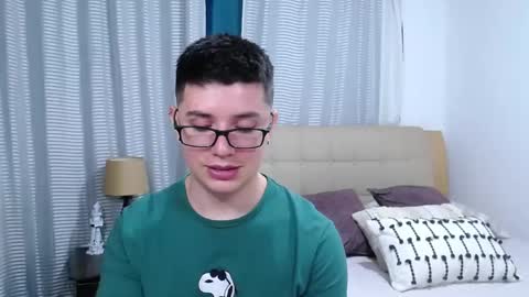 Kevin online show from 10, 4, 2026