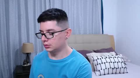 Snapshot of kevinhunts chatting on 30, 4, 2026 Kevin online show from 30, 4, 2026