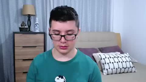 Kevin online show from 4, 7, 2026