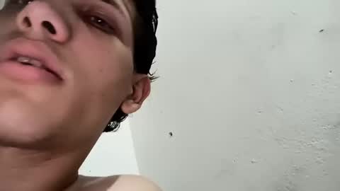 Snapshot of kevinkewma chatting on 1, 2, 2025 kevinkewma online show from 1, 2, 2025