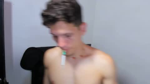 Snapshot of kevinkewma chatting on 15, 12, 2025 kevinkewma online show from 15, 12, 2025