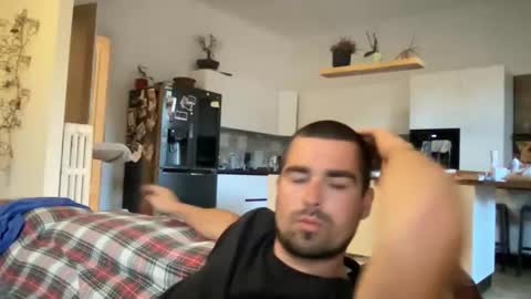 kevinpillobello online show from 13, 5, 2026