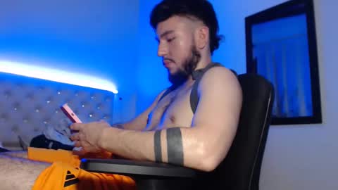 Snapshot of kevinsantiag0 chatting on 16, 12, 2025 kevinsantiag0 online show from 16, 12, 2025