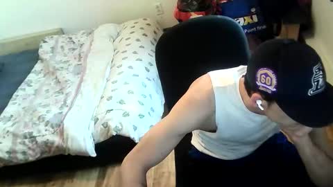 Snapshot of kevmtl8pc chatting on 12, 2, 2026 kevmtl8pc online show from 12, 2, 2026