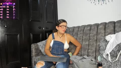 Snapshot of keyla_milf chatting on 30, 9, 2025 Keila Milf online show from 30, 9, 2025