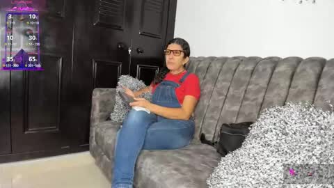 Snapshot of keyla_milf chatting on 23, 10, 2025 Keila Milf online show from 23, 10, 2025