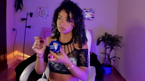 Snapshot of keyla_roberts_ chatting on 16, 2, 2025 Adhara.   Help me reach 100 likes online show from 16, 2, 2025