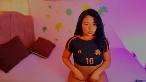 Snapshot of keyla_roberts_ chatting on 29, 3, 2026 Adhara. Help me reach 100 likes online show from 29, 3, 2026