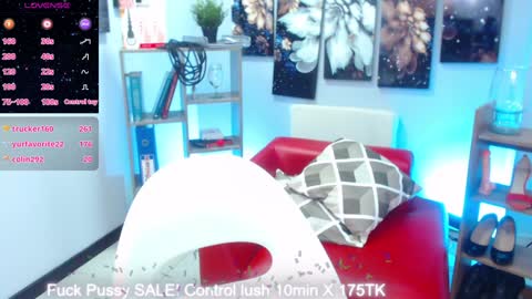 Keyla  online show from 8, 2, 2025