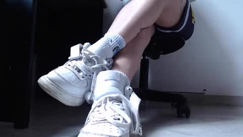     online show from 22, 11, 2025