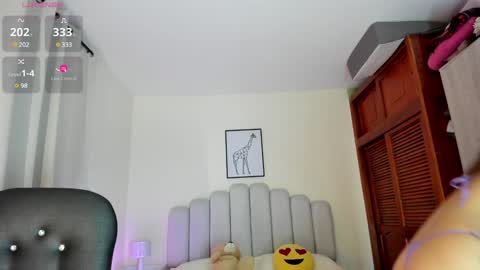 Snapshot of keylly_cute chatting on 18, 12, 2024 keylly online show from 18, 12, 2024