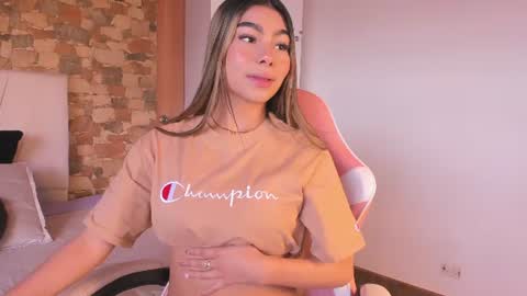 Snapshot of khaimy chatting on 23, 6, 2026 Khami online show from 23, 6, 2026