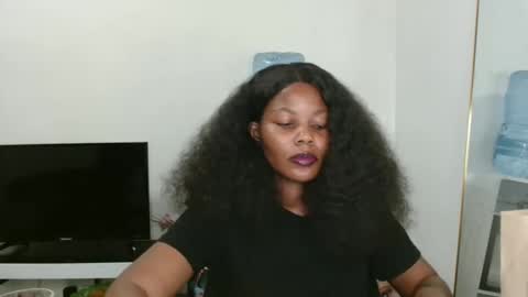 Snapshot of khaleesi7777777 chatting on 5, 3, 2026 Khaleesi online show from 5, 3, 2026