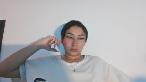 khaleesi_j online show from 12, 3, 2025
