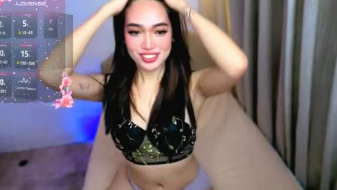 Snapshot of khaleesi_sonrisa chatting on 23, 4, 2026 sonrisa online show from 23, 4, 2026