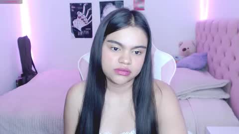 Snapshot of khaterin_26 chatting on 1, 12, 2025 khaterin_26 online show from 1, 12, 2025