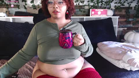 Snapshot of khayaparker chatting on 24, 12, 2024 Khaya online show from 24, 12, 2024