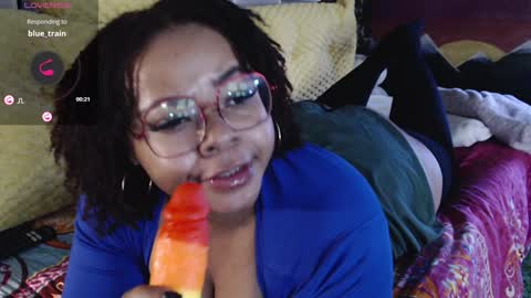 Snapshot of khayaparker chatting on 3, 1, 2025 Khaya online show from 3, 1, 2025