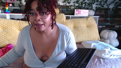 Snapshot of khayaparker chatting on 4, 1, 2025 Khaya online show from 4, 1, 2025