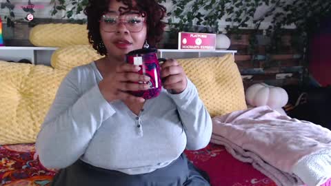 Snapshot of khayaparker chatting on 31, 1, 2025 Khaya online show from 31, 1, 2025