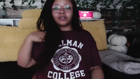 Snapshot of khayaparker chatting on 12, 2, 2025 Khaya online show from 12, 2, 2025