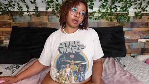 Snapshot of khayaparker chatting on 6, 10, 2025 Khaya online show from 6, 10, 2025